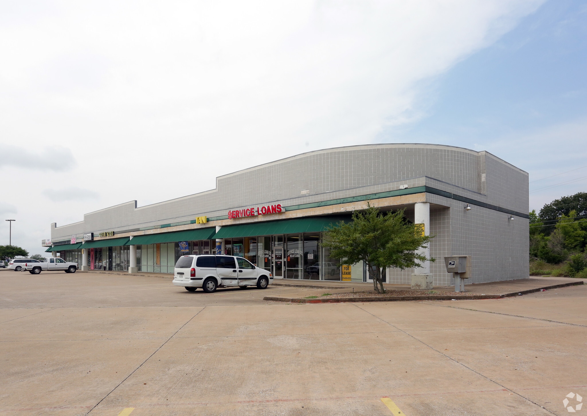 721-725 E Taylor St, Sherman, TX à vendre Photo principale– Image 1 sur 18