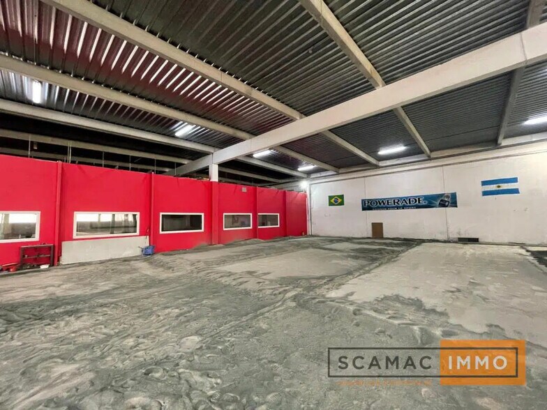 Industriel/Logistique dans Boissy-Saint-Léger à louer - Photo de l’immeuble – Image 2 sur 11