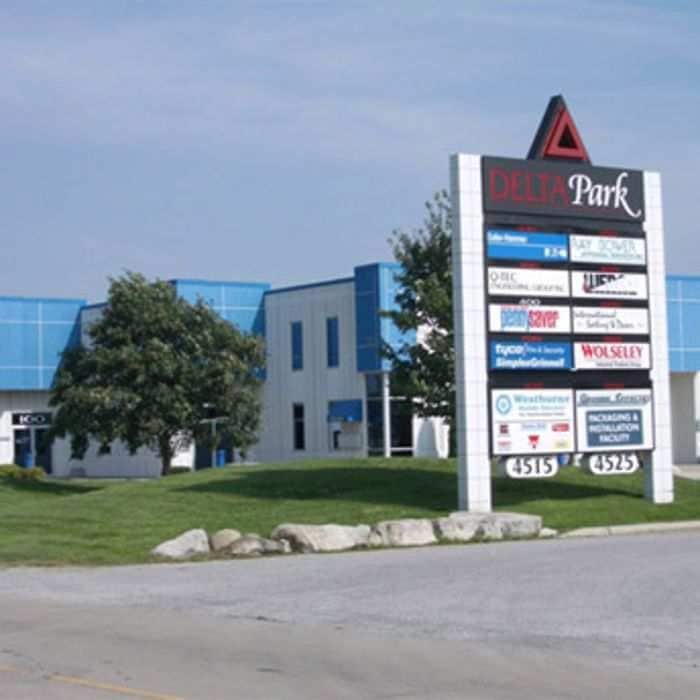 4515 Rhodes Dr, Windsor, ON à louer Photo principale– Image 1 sur 2