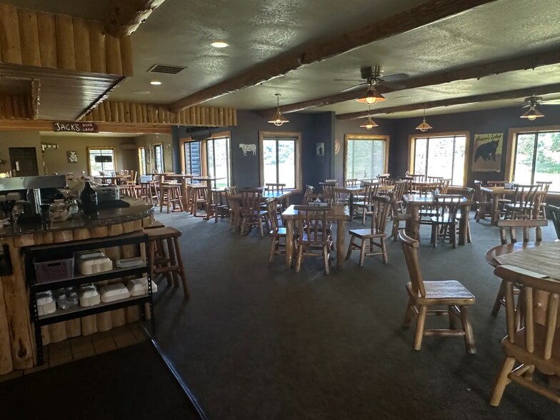 3459 S US Highway 31, Brutus, MI à vendre - Photo de l’immeuble – Image 3 sur 7