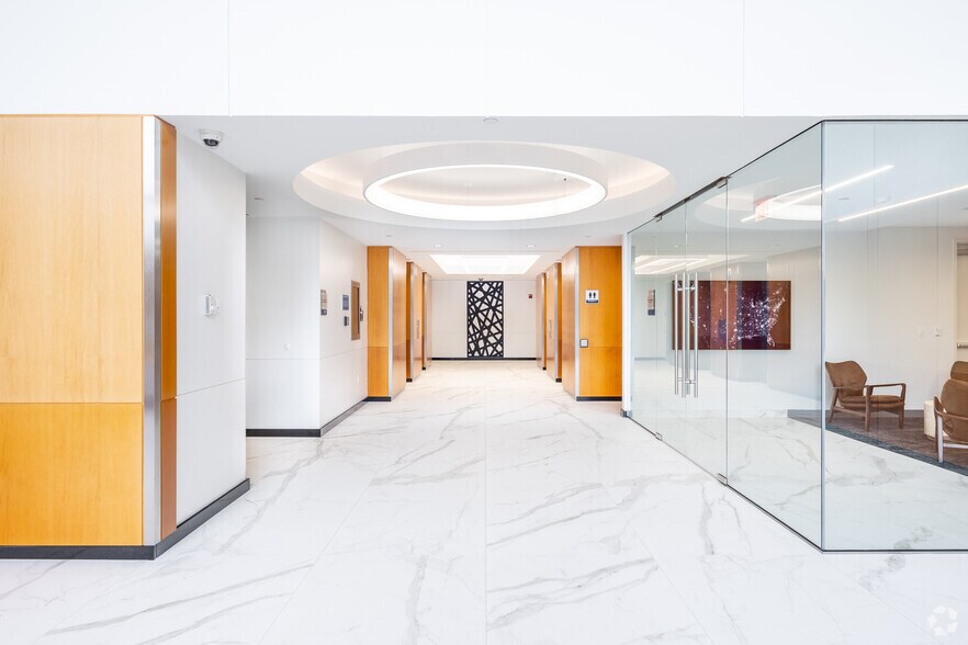 3060 Williams Dr, Fairfax, VA à louer - Hall d’entrée – Image 3 sur 27
