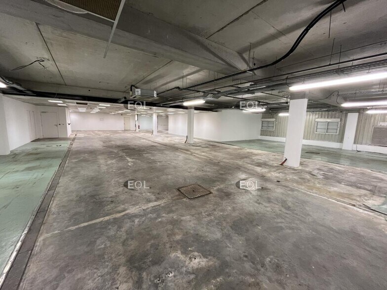 Industriel/Logistique dans Aubergenville à vendre - Photo intérieure – Image 3 sur 5