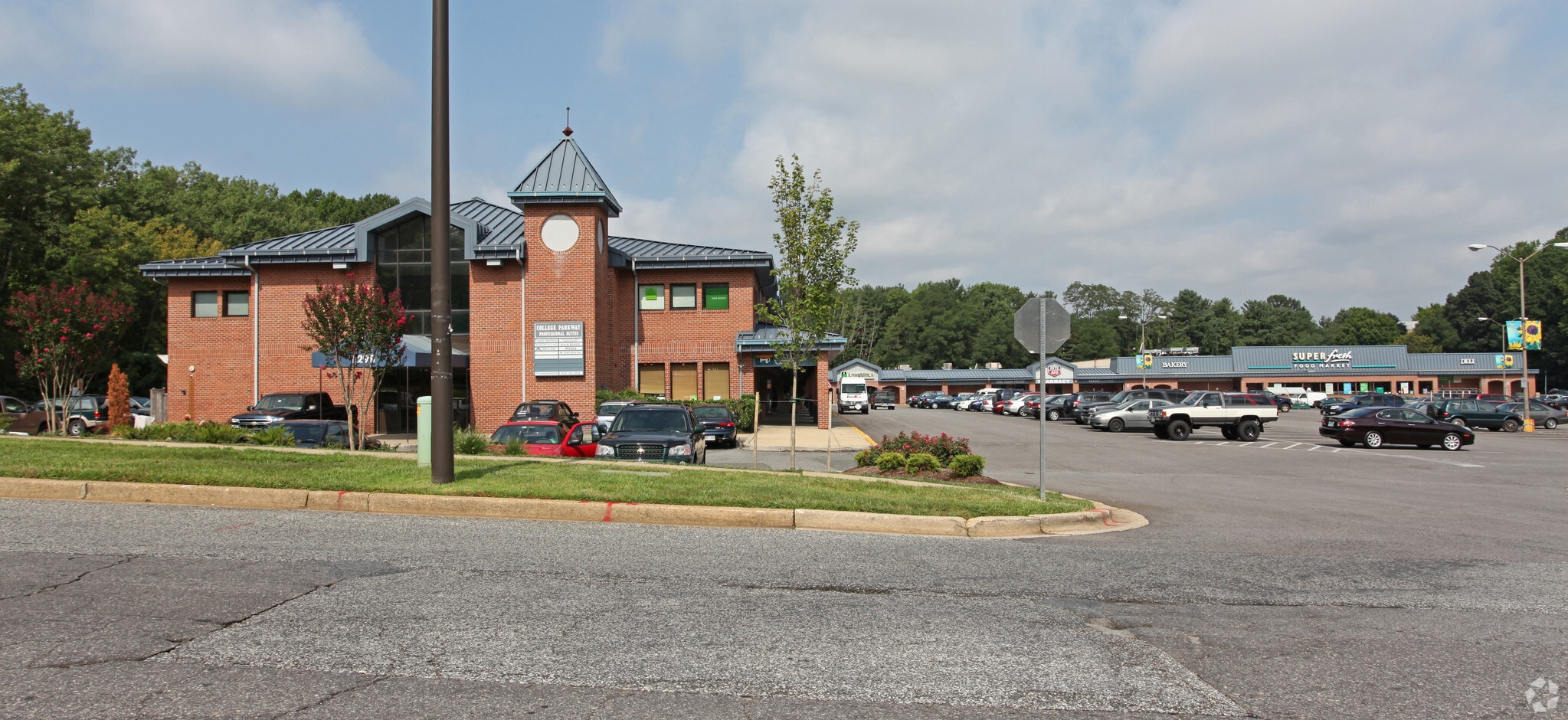 1238 Bay Dale Dr, Arnold, MD à louer Photo principale– Image 1 sur 10