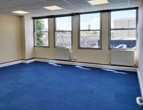 Lower Bristol Rd, Bath à louer Photo intérieure– Image 2 sur 3