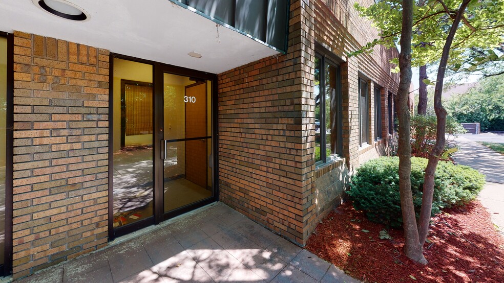 657 E Golf Rd, Arlington Heights, IL à louer - Photo de l’immeuble – Image 3 sur 19