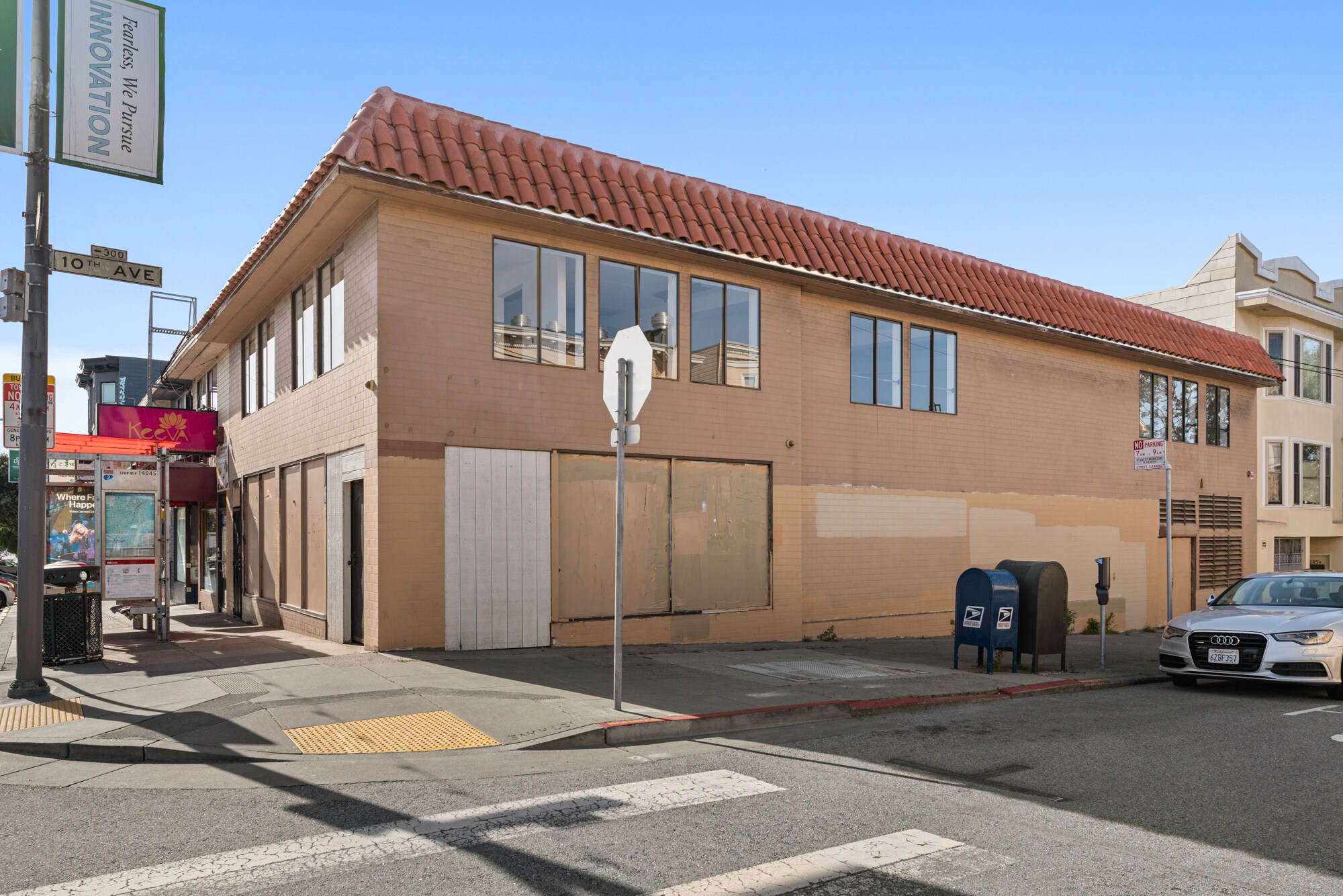 900-910 Clement St, San Francisco, CA à louer Photo principale– Image 1 sur 29