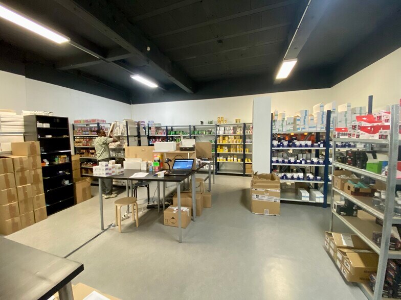13 Rue De L'Oasis, Puteaux à louer - Photo de l’immeuble – Image 2 sur 8