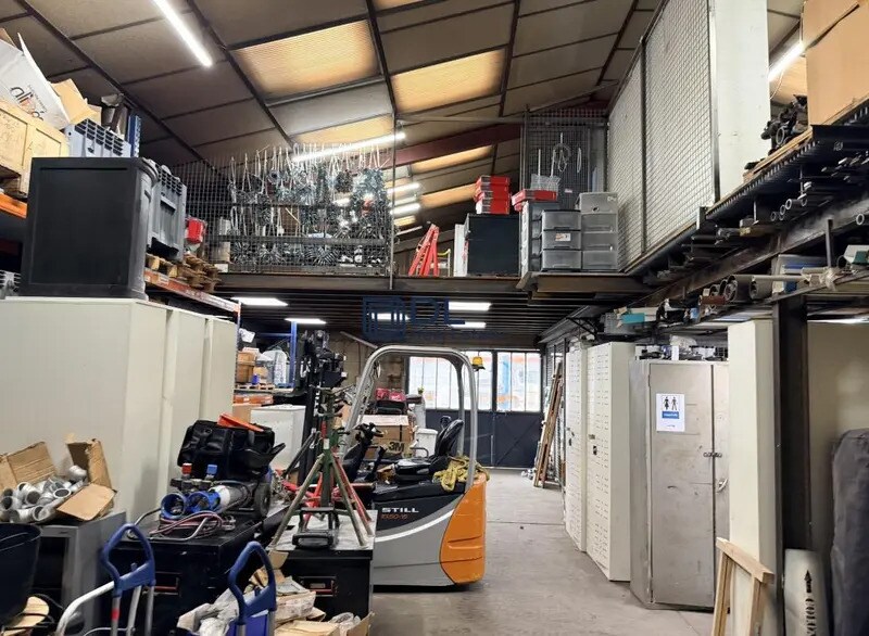 Local d'activités dans Orly à vendre - Photo intérieure – Image 3 sur 3