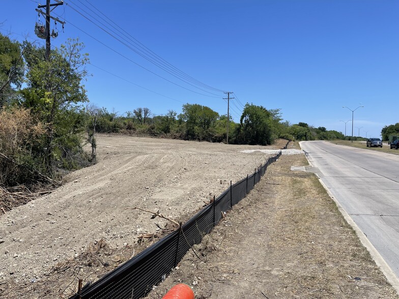 3950 Angle, Fort Worth, TX à louer - Photo de l’immeuble – Image 3 sur 4