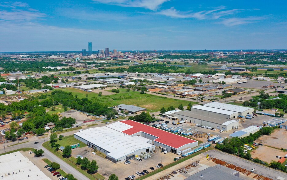 2013 SE 18th St, Oklahoma City, OK à louer - Photo de l’immeuble – Image 1 sur 10