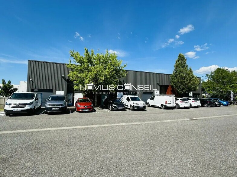 Local d’activités dans Toulouse à louer - Photo de l’immeuble – Image 1 sur 8