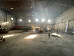 9410 Merrick Blvd, Jamaica, NY à louer Photo intérieure– Image 2 sur 9