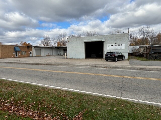 1666 McMyler St, Warren, OH à louer - Photo de l’immeuble – Image 2 sur 4