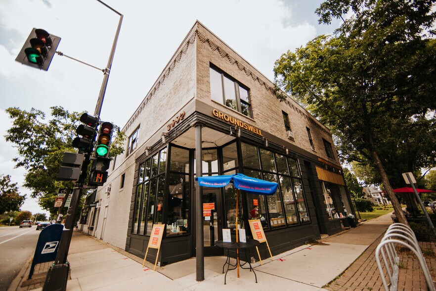 1342 Thomas Ave, Saint Paul, MN à louer - Photo de l’immeuble – Image 1 sur 4