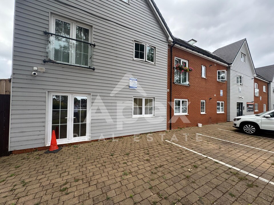 63 Twist Way, Slough à louer Photo principale– Image 1 sur 10