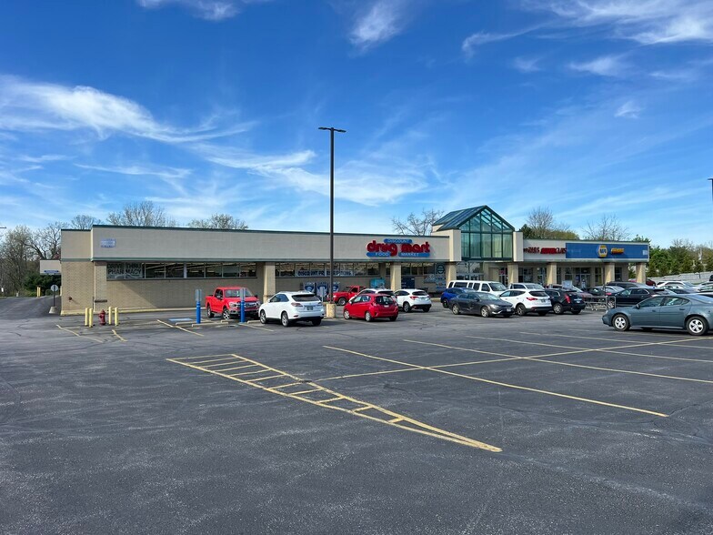 1763 E Main St, Kent, OH à louer - Photo de l’immeuble – Image 1 sur 6