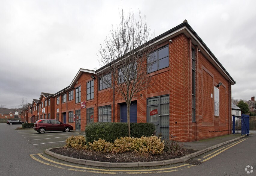 Park Ln, Nottingham à louer - Photo de l’immeuble – Image 2 sur 8
