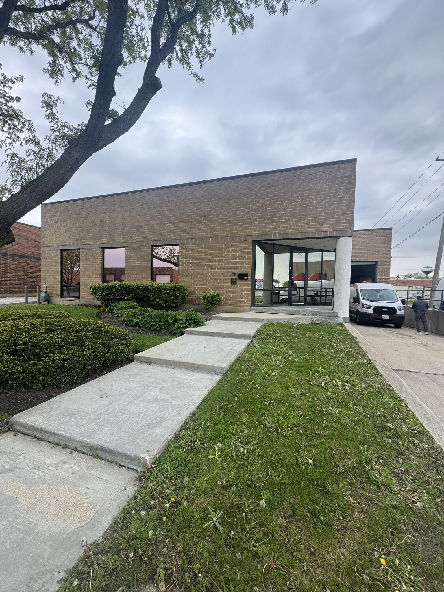1480 Howard St, Elk Grove Village, IL à louer Photo principale– Image 1 sur 16
