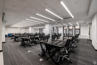 15 W 38th St, New York, NY à louer Photo intérieure– Image 1 sur 3