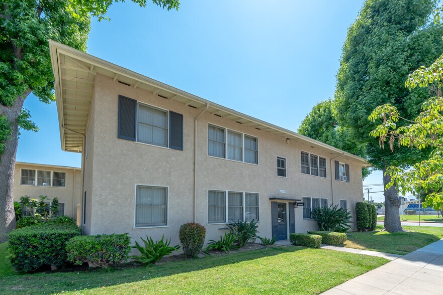 1620 Larch St, Alhambra, CA à vendre - Photo de l’immeuble – Image 2 sur 29