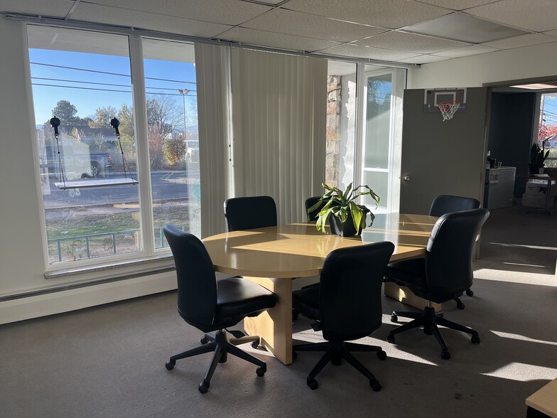 2186 S Holly St, Denver, CO à louer - Photo de l’immeuble – Image 2 sur 11