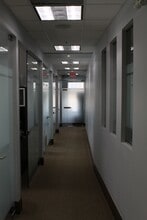 9100 Jane St, Vaughan, ON à louer Photo intérieure– Image 2 sur 7