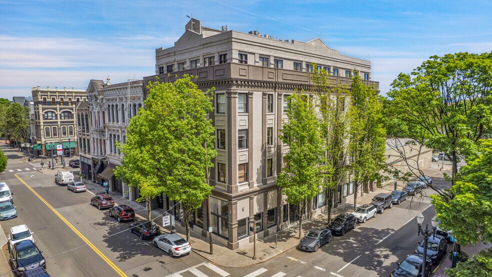 838 SW 1st Ave, Portland, OR à louer - Photo de l’immeuble – Image 1 sur 19