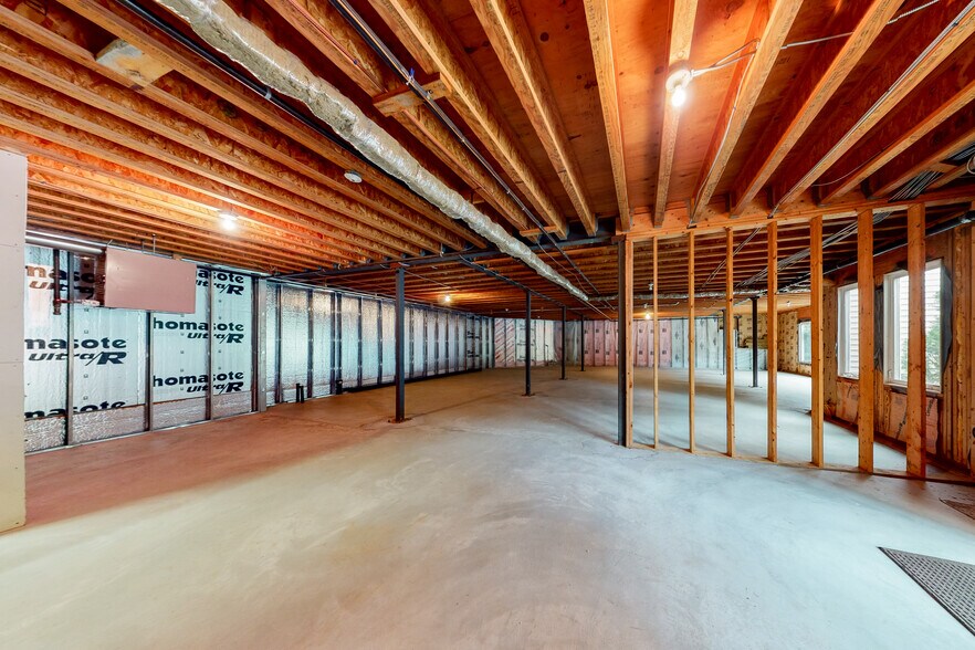 12 Washington St, Plainville, MA à louer - Photo intérieure – Image 3 sur 5