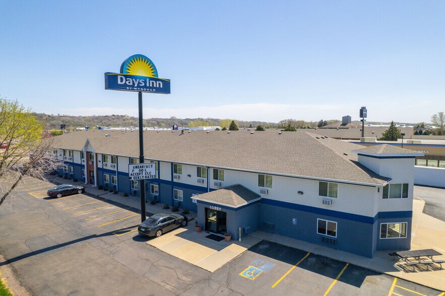 3000 Singing Hills Blvd, Sioux City, IA à vendre - Photo de l’immeuble – Image 3 sur 31