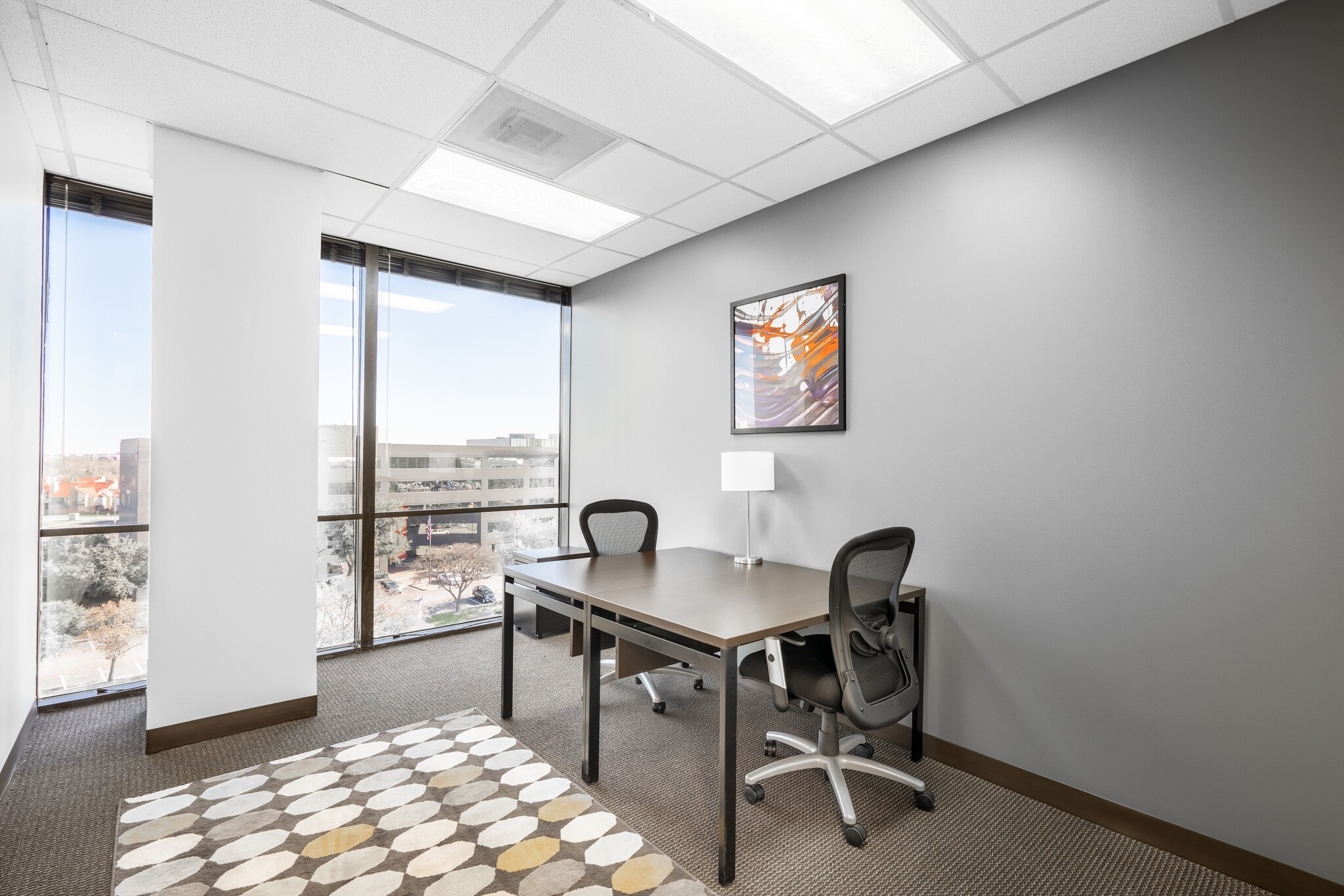 100 Crescent Ct, Dallas, TX à louer Photo intérieure– Image 1 sur 7