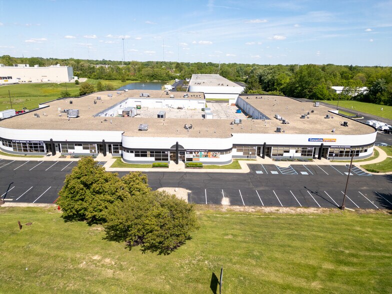7301 Georgetown Rd, Indianapolis, IN à louer - Photo de l’immeuble – Image 3 sur 6