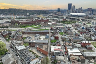 918 Rickenbach St, Pittsburgh, PA - Vue aérienne  vue de carte