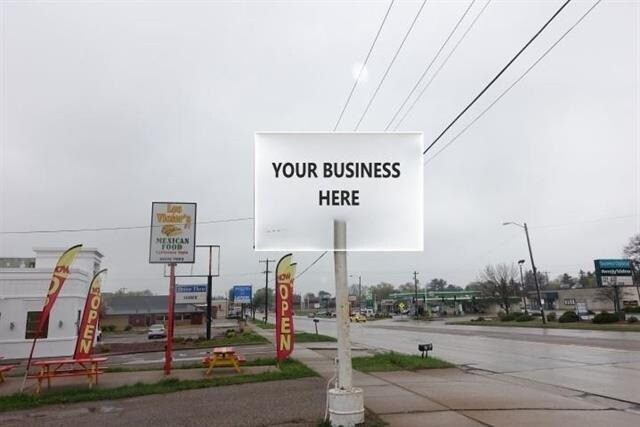 257 Division St, Stevens Point, WI à louer - Photo de l’immeuble – Image 2 sur 5