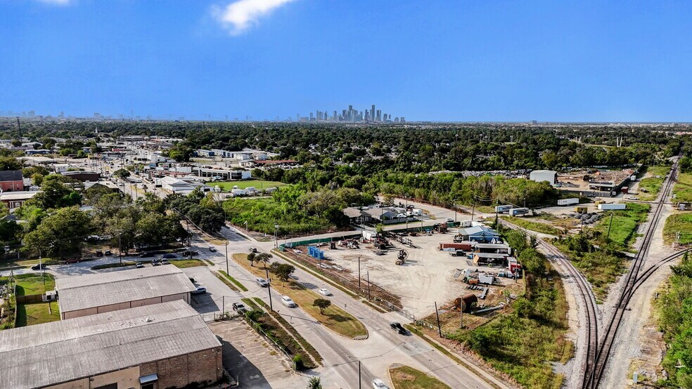 7510 Lawndale St, Houston, TX à louer - Photo de l’immeuble – Image 3 sur 61