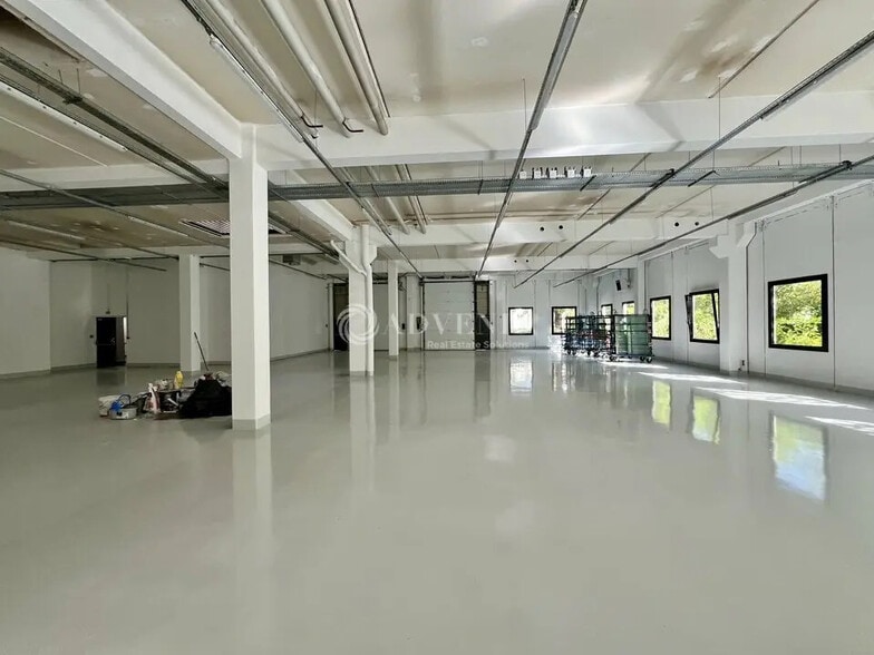 Bureau dans Cergy à louer - Photo de l’immeuble – Image 2 sur 7