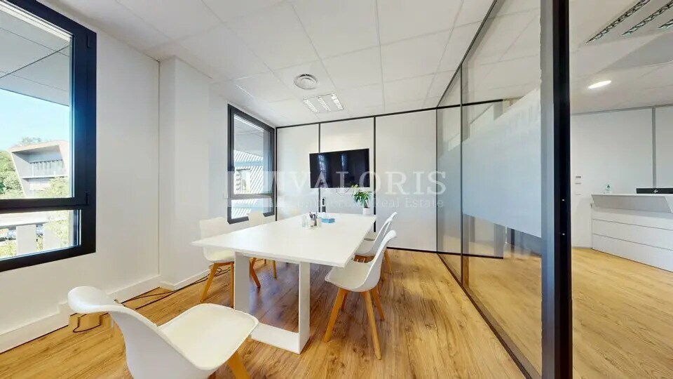 Bureau dans Limonest à vendre - Photo de l’immeuble – Image 3 sur 13