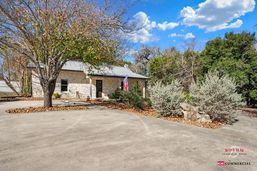 10008 Johns Rd, Boerne, TX à vendre - Photo de l’immeuble – Image 3 sur 33