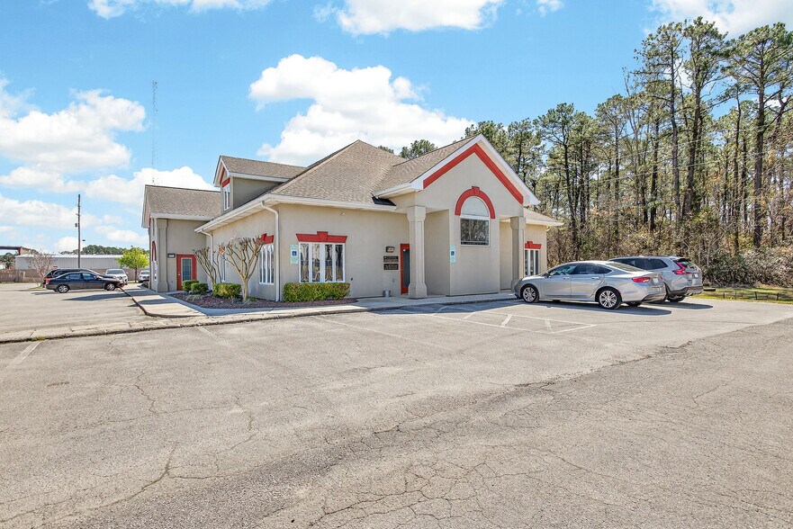 215 Station St, Jacksonville, NC à vendre - Photo de l’immeuble – Image 3 sur 13