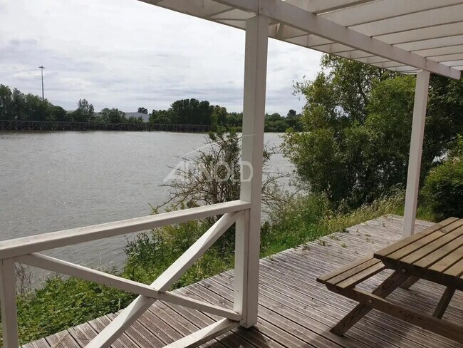 Plus de détails pour Bureau à vendre