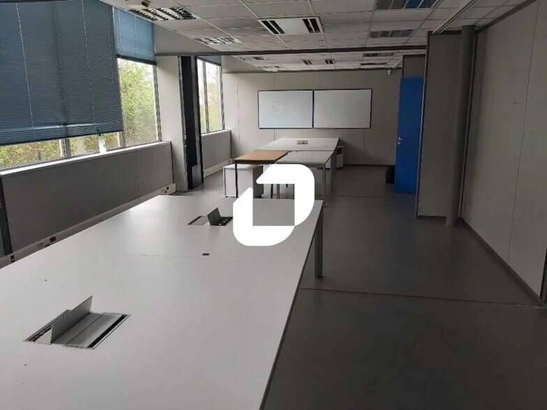 Bureau dans Bruges à vendre - Photo de l’immeuble – Image 1 sur 12