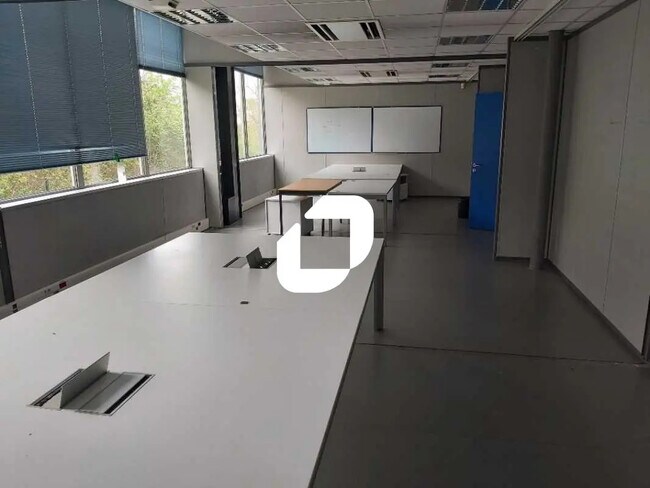 Plus de détails pour Bureau à vendre