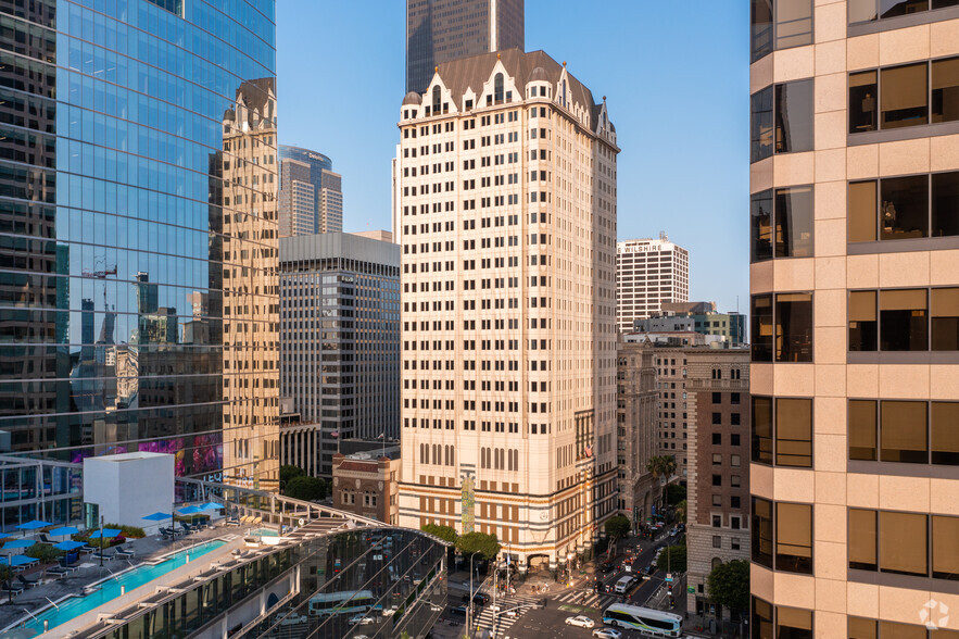 660 S Figueroa St, Los Angeles, CA à louer - Photo de l’immeuble – Image 1 sur 5