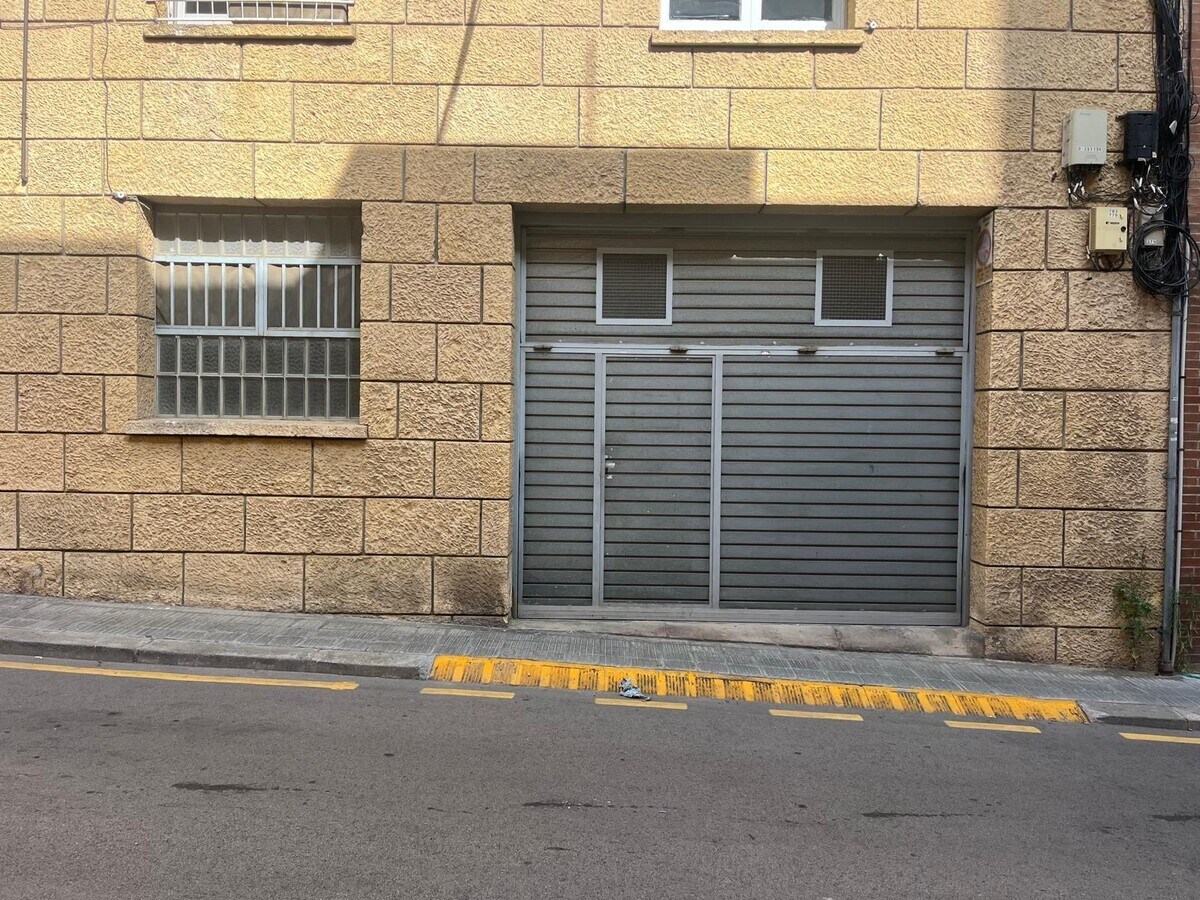 Igualada, BAR 08700 - - - Photo intérieure - Image 1 of 8