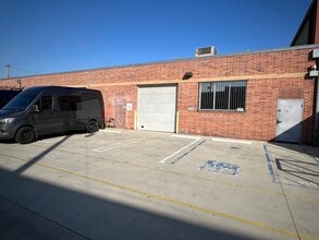 13050 Saticoy St, North Hollywood, CA à louer Photo de l’immeuble– Image 1 sur 10