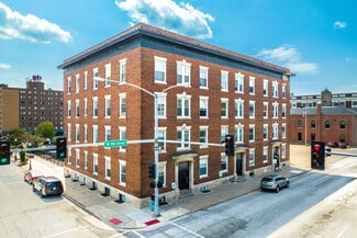 Plus de détails pour 401 W 4th St, Davenport, IA - Logement à vendre