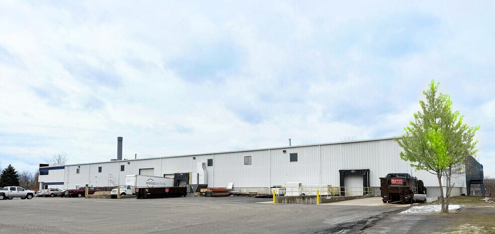 3881 N Greenbrooke Dr SE, Grand Rapids, MI à vendre - Photo de l’immeuble – Image 2 sur 10