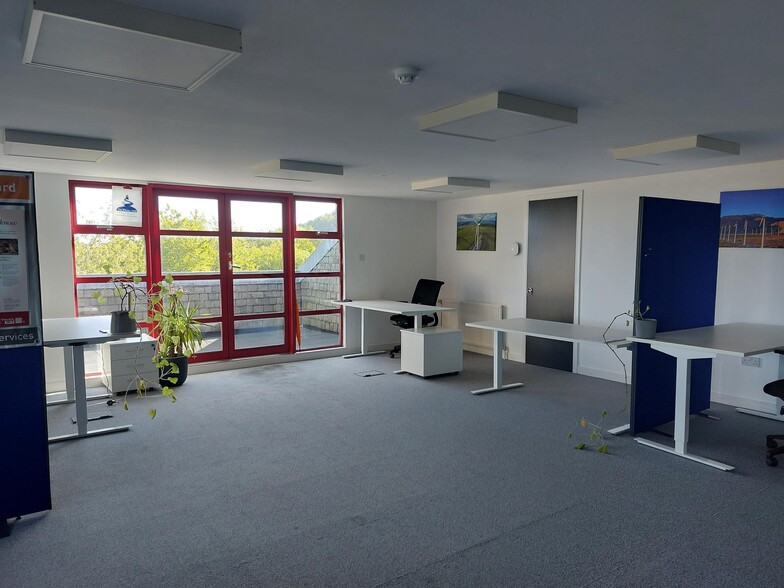 40 Craiglockhart Ave, Edinburgh à louer - Photo de l’immeuble – Image 2 sur 8