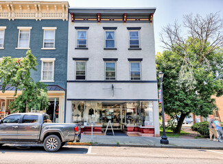 Plus de détails pour 511 Warren St, Hudson, NY - Local commercial à vendre