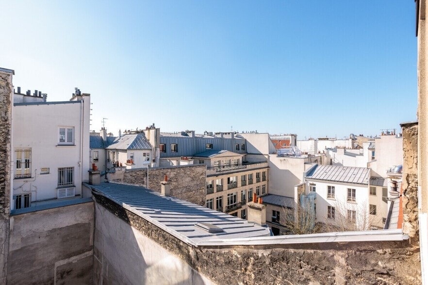 32 rue de Paradis, Paris à vendre - Photo de l’immeuble – Image 3 sur 8
