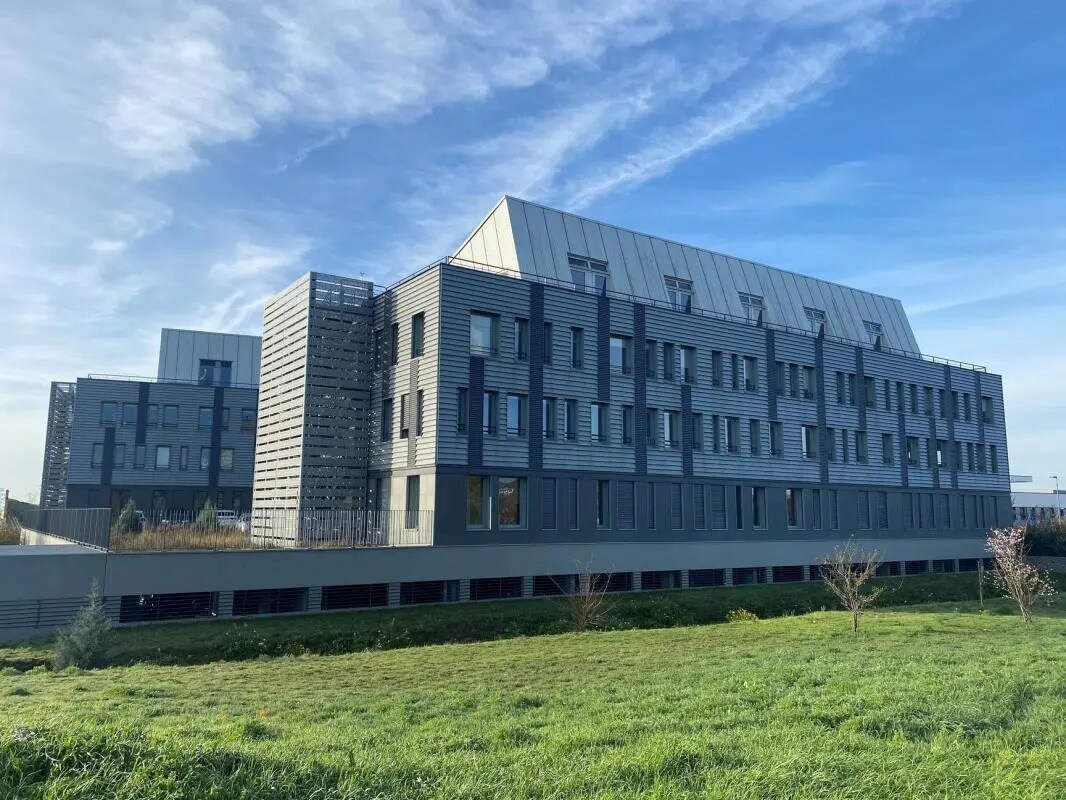 Bureau dans Jonage à vendre Photo de l’immeuble– Image 1 sur 9